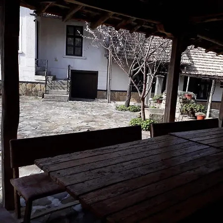 Holiday home сланевата къща *