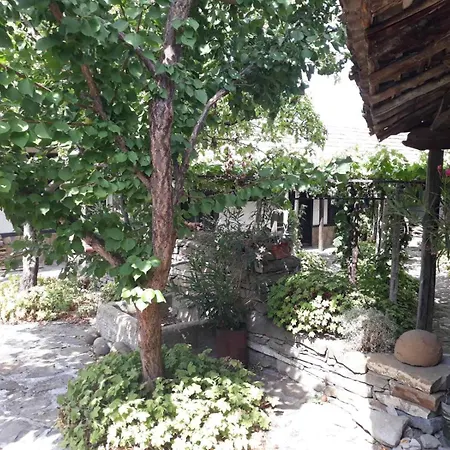 сланевата къща Holiday home